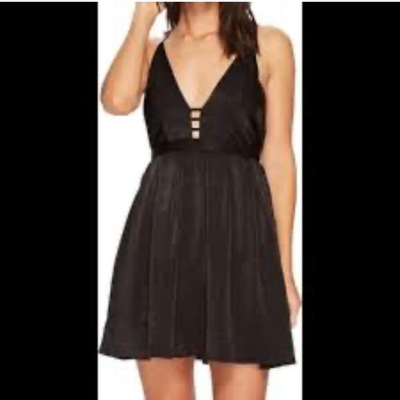 Free People Gabby Party All Night Dress Size 2 Black Fit and Flare Mini LBD - Picture 3 of 13